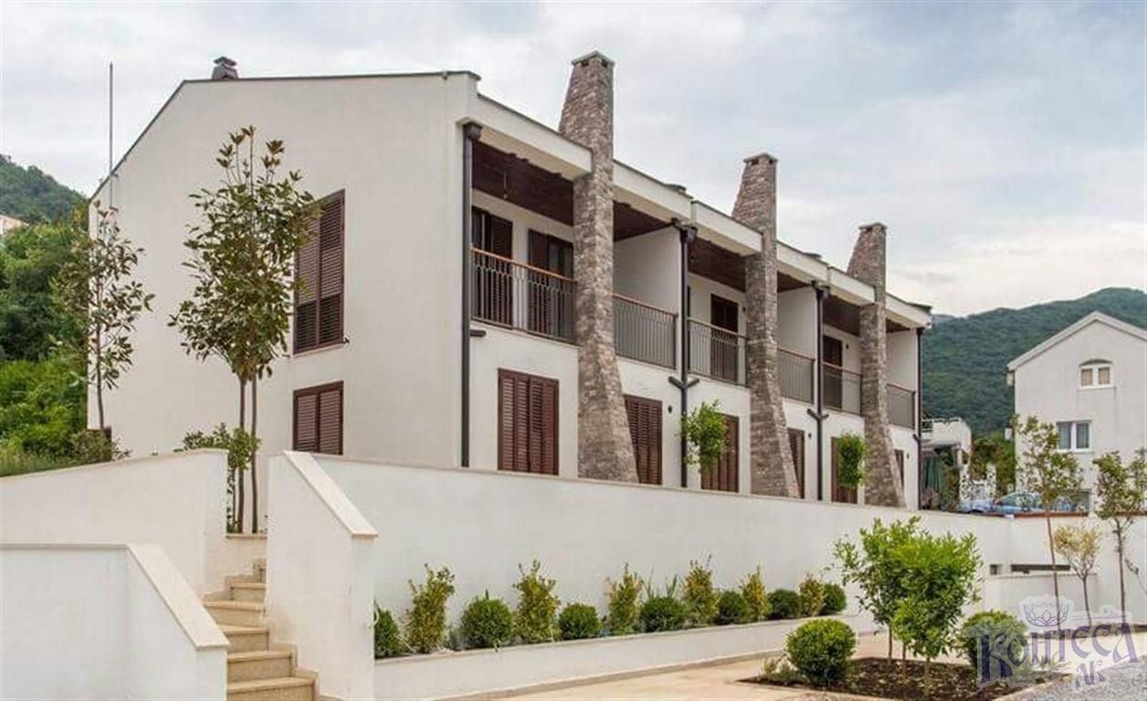 Luxury town house in new residential complex- Tivat, Donja Lastva