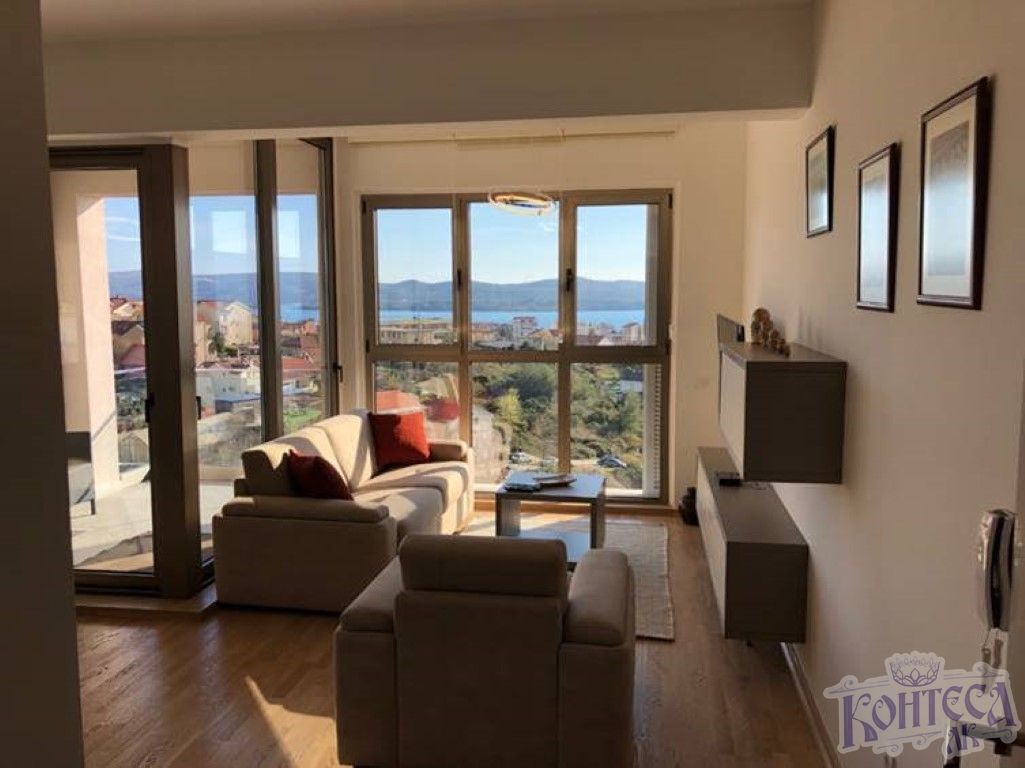 Two bedroom apartment, 72 m2 with beautiful sea view