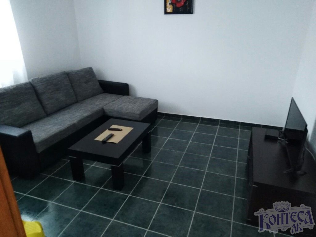 Двухкомнатная квартира в Тиват, аренда