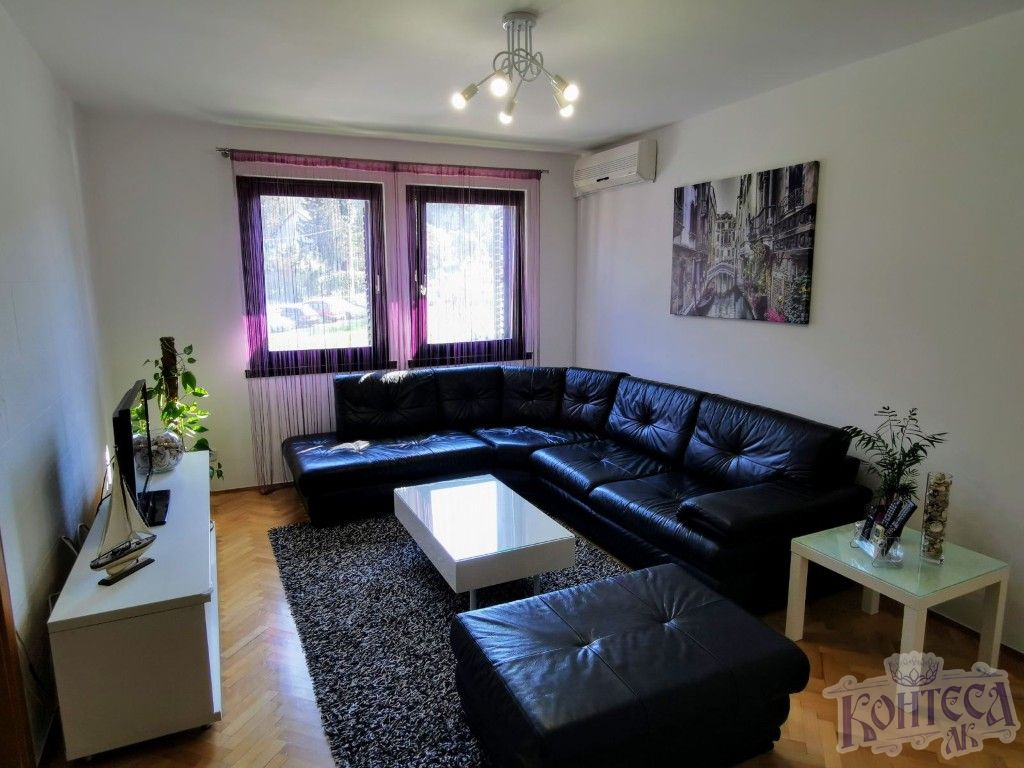 Two bedroom apartment for rent in Tivat