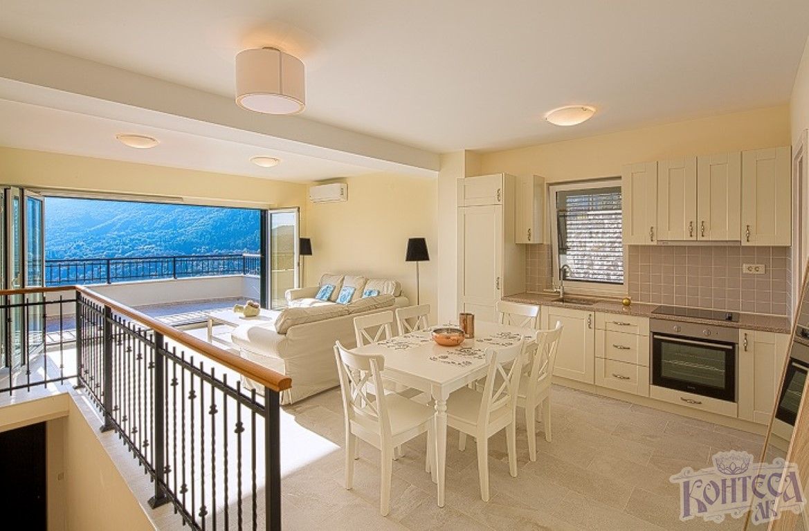 Герцег-Нови, Лучичи — отреставрированная каменная вилла с видом на море Lučići, +382, Herceg Novi,