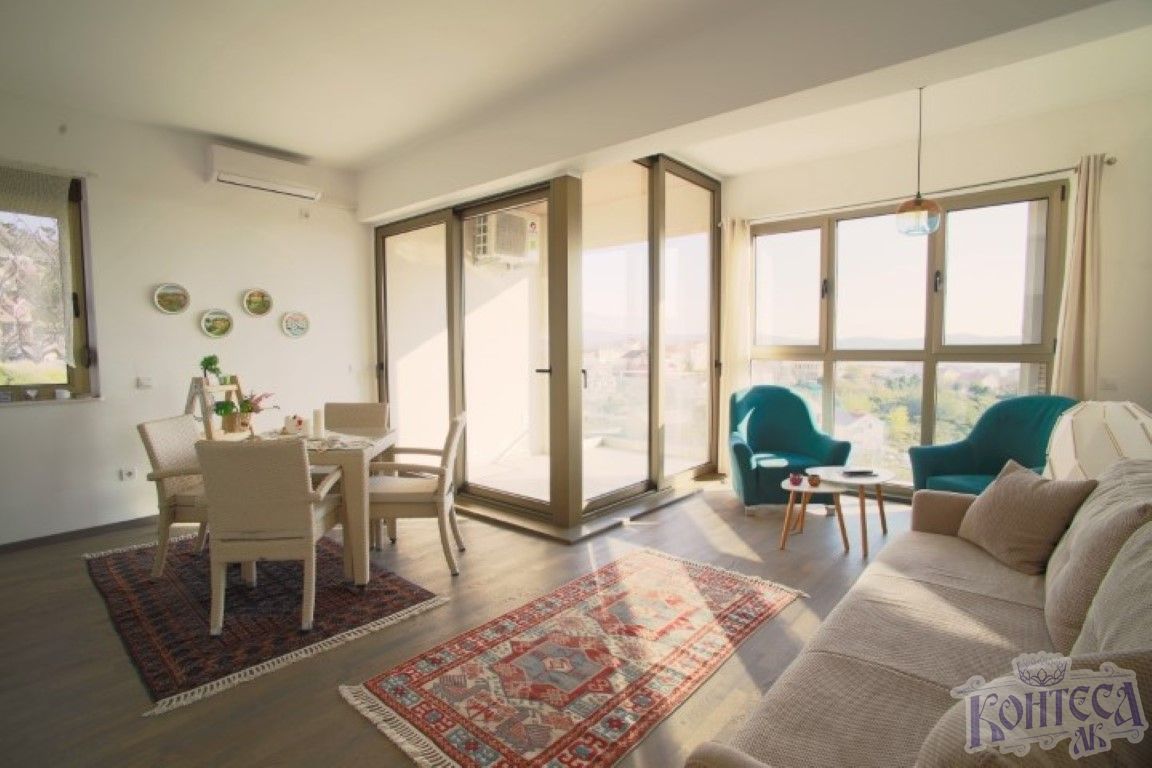 Furnished two bedroom apartment with beautiful sea view in Mazina-Tivat