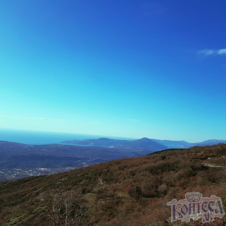  Участок с красивым видом на залив -Котор