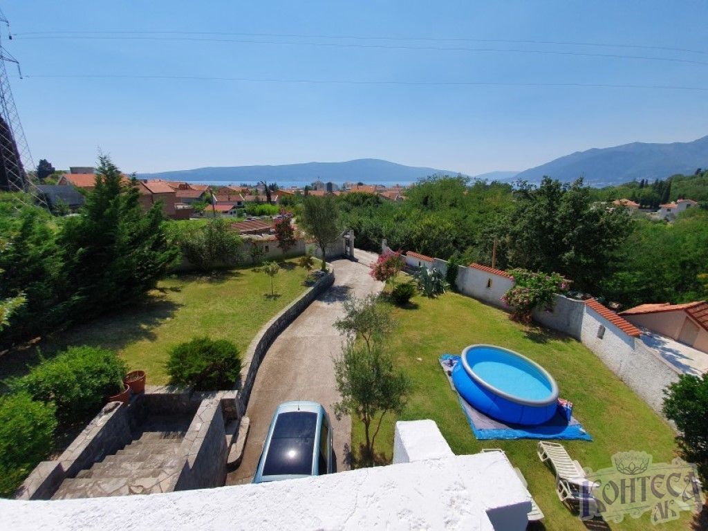 Дом 225м2 в Тиват