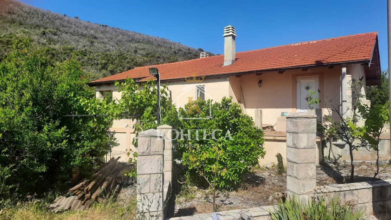 Дом в поселке Мердари, Луштица