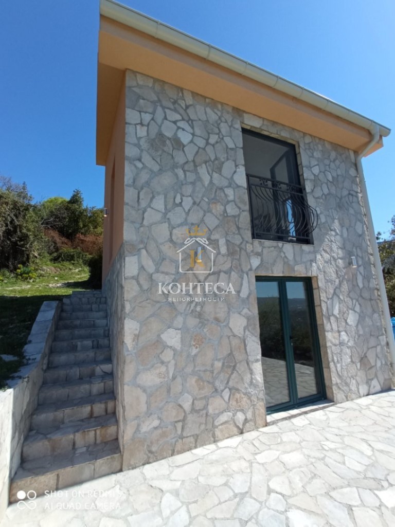 Mediterranean stone villa with a large plot, Tivat