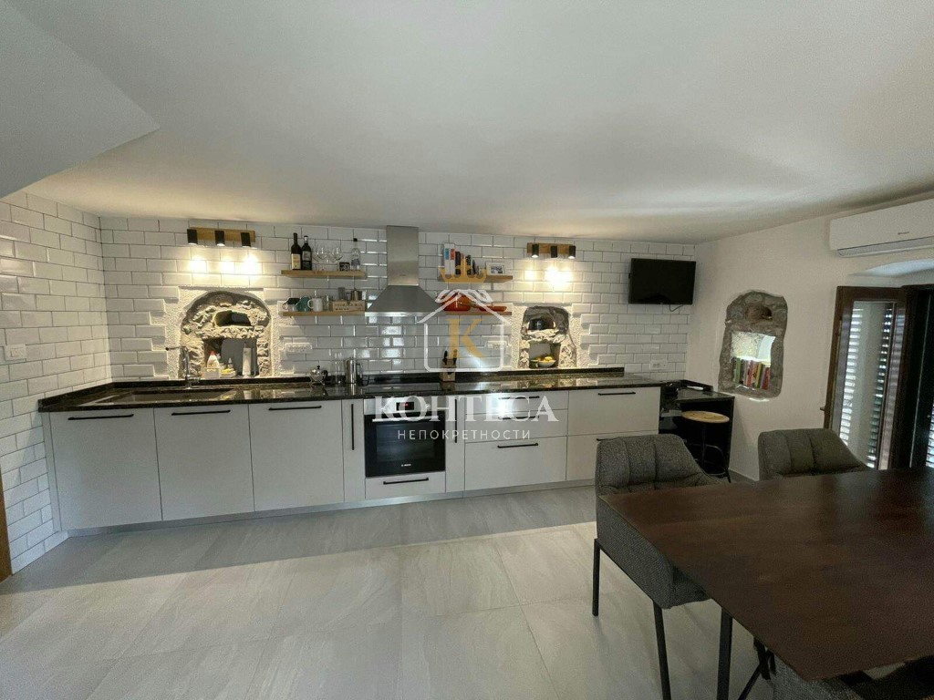 TIVAT WO RENOVATED AUTHENTIC STONE HOUSES RADOVICI TIVAT Kontesa