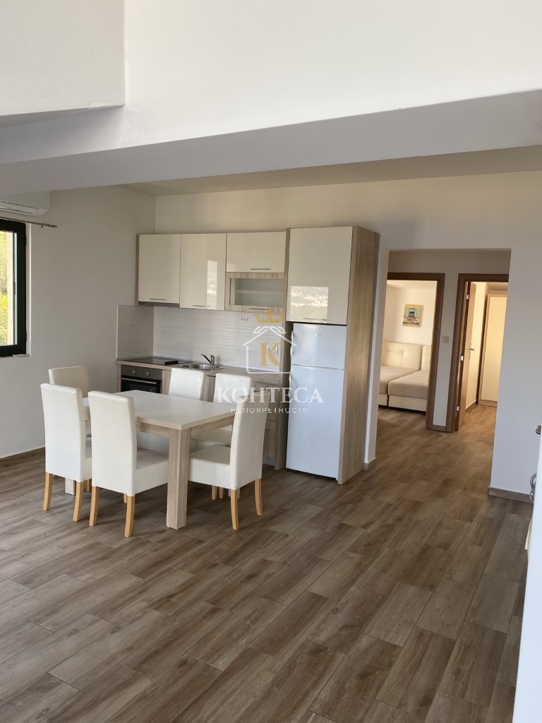 Отличная квартира с прекрасным видом на море -Тиват!