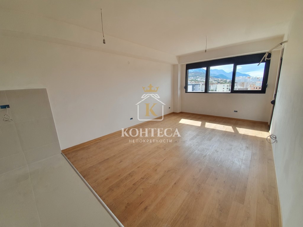 Spacious one bedroom apartment in new building in Seljanovo