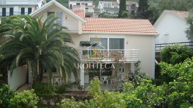 Kuća u Krašićima sa pogledom na more