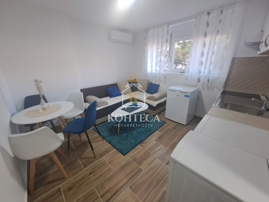 One bedroom apartment in the city center of Tivat
