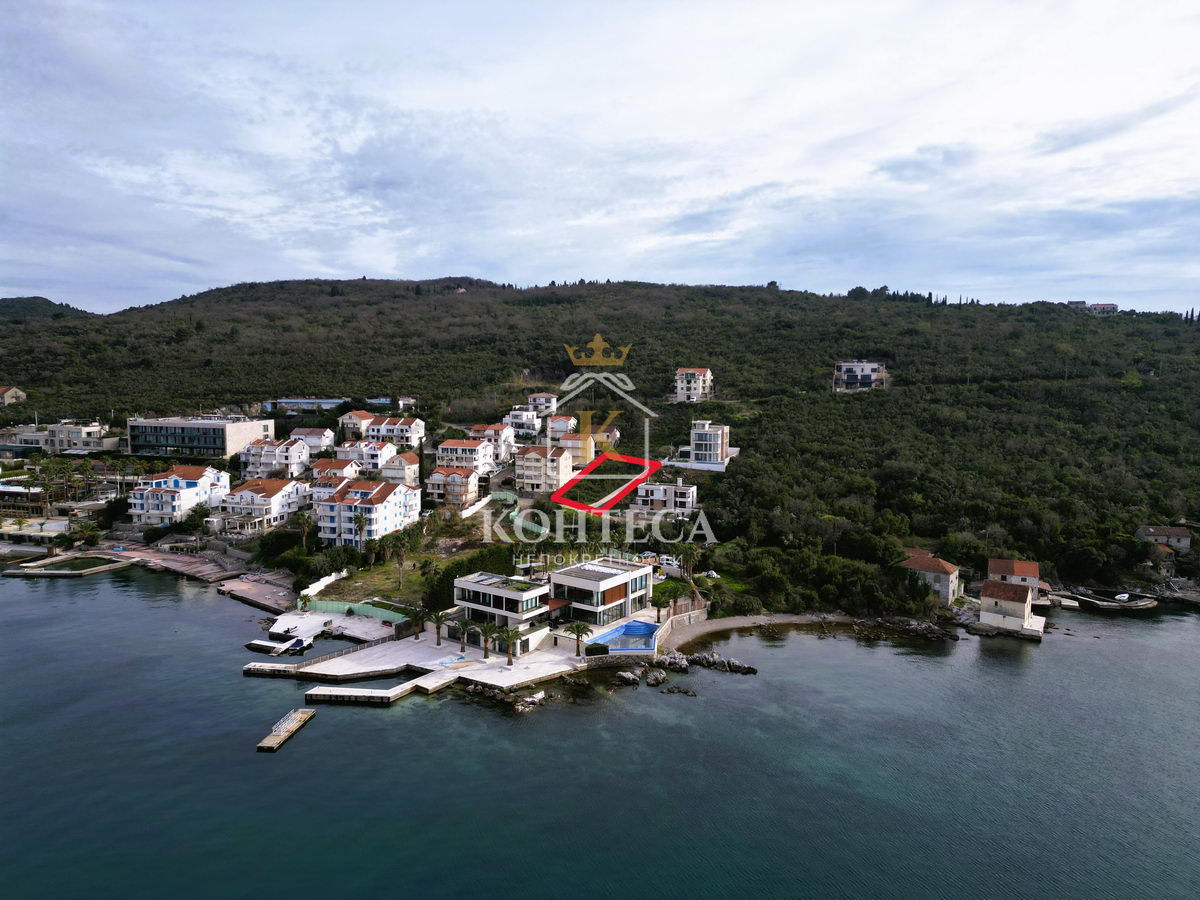 EXCEPTIONALLY OFFER! Construction plot with sea view - Kaluđerovina, Tivat