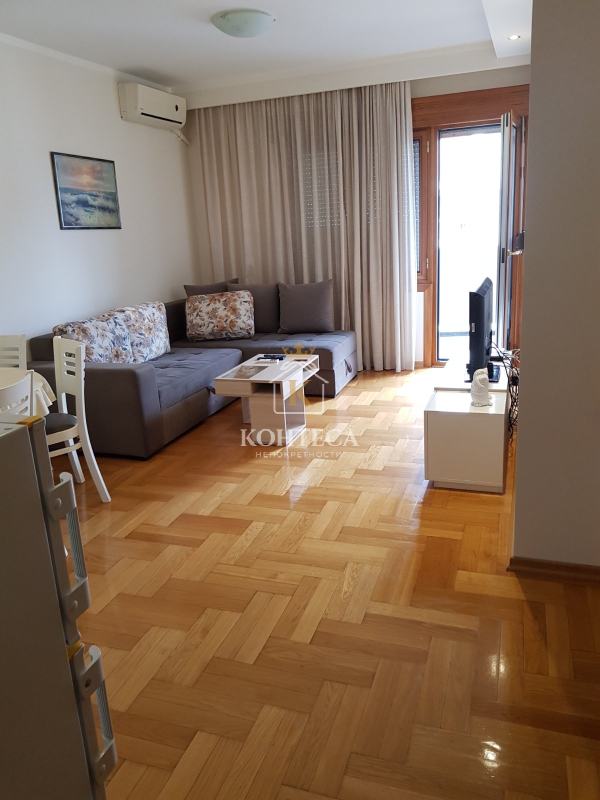 Center of Tivat! One-room apartment with sea view!