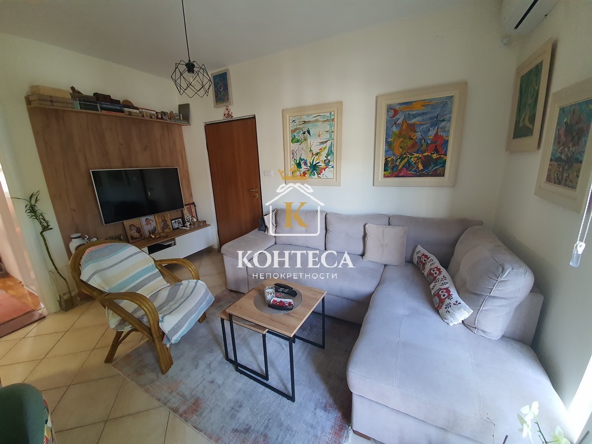 Two bedroom apartment on a great location in Tivat