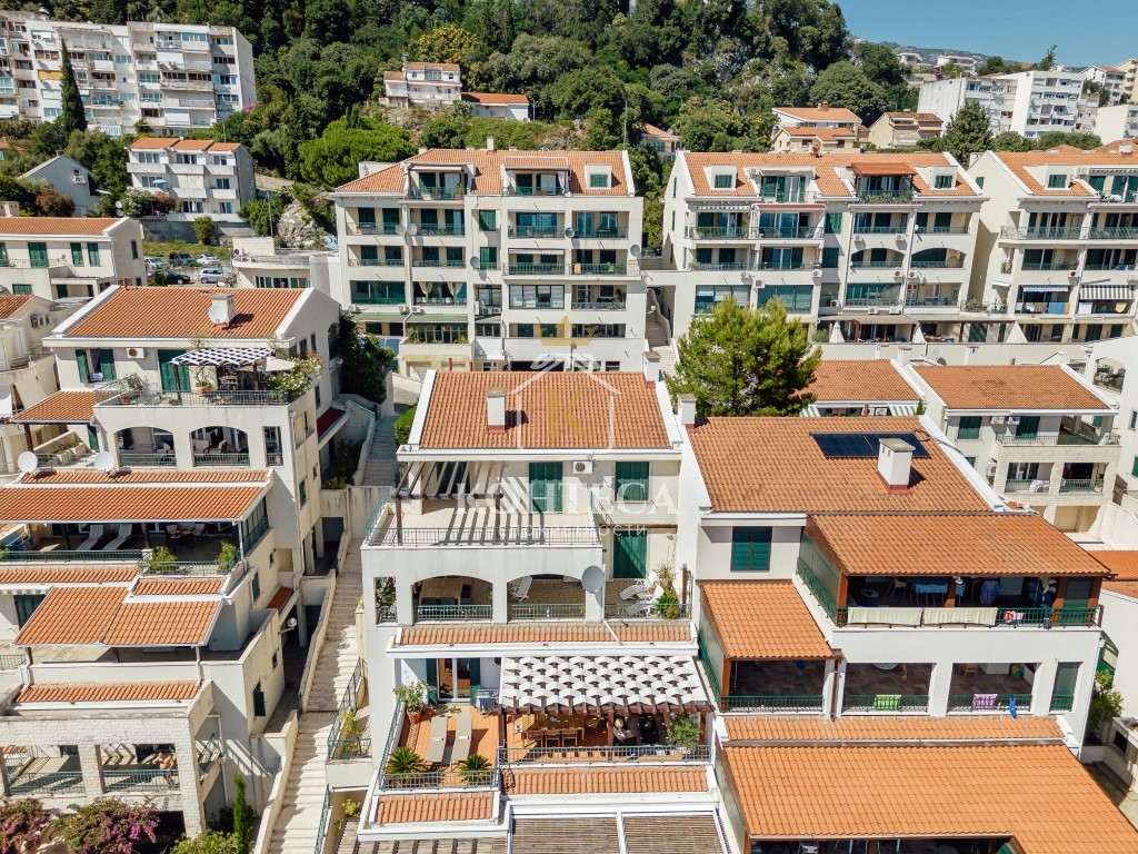  Trosoban stan 190 m² -  Savina, Herceg Novi