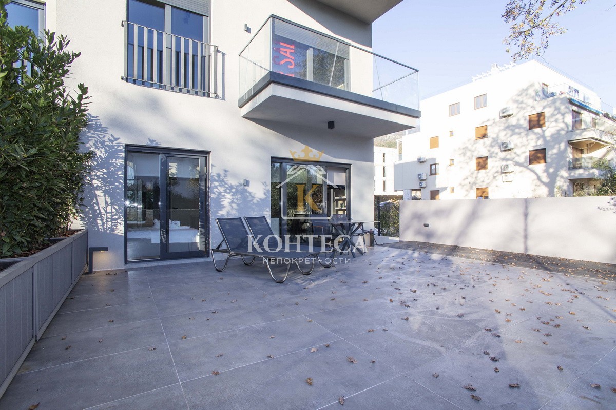 Namješten jednosoban stan sa velikom terasom, Donja Lastva-Tivat