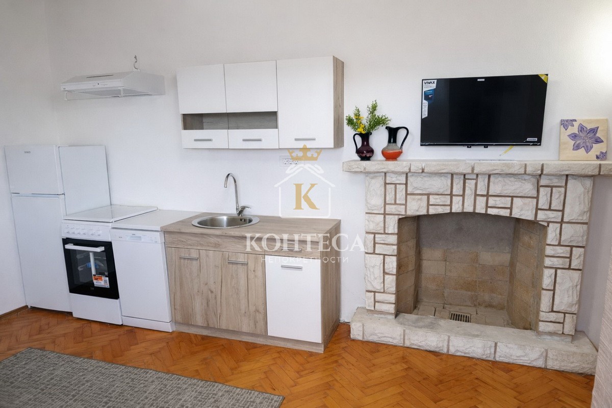 Two-bedroom apartment in a great location in Tivat