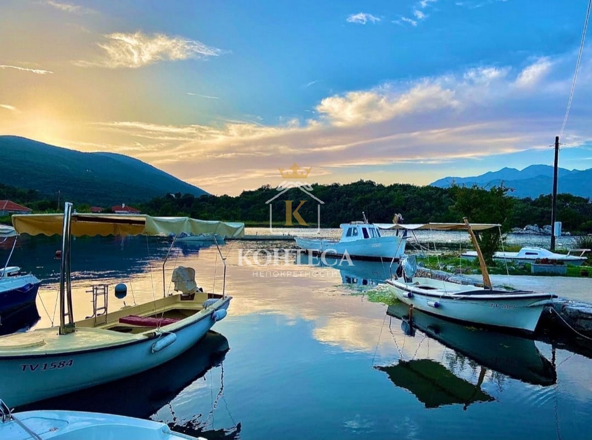 Stone house in a prime location by the sea in Bjelila, Luštica