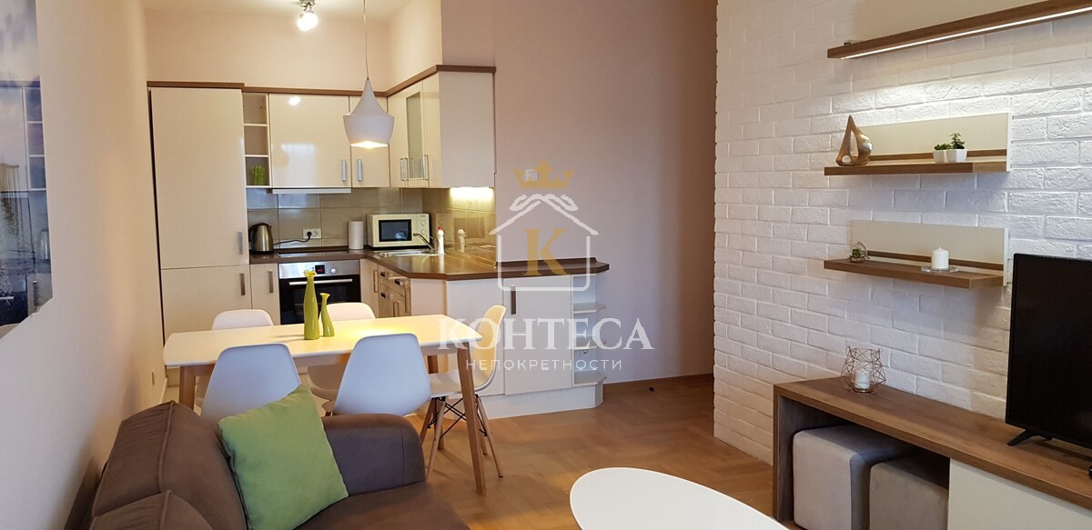 Jednosoban stan 49m2 u samom centru grada-Tivat